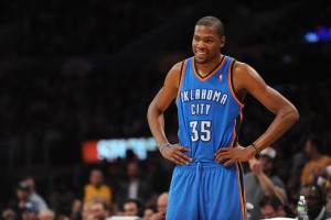 LOS ANGELES, CA - MARCH 29: Kevin Durant #35 the Oklahoma City Thunder smiles against the Los Angeles Lakers at Staples Center on March 29, 2012 in Los Angeles, California. NOTE TO USER: User expressly acknowledges and agrees that, by downloading and/or using this Photograph, user is consenting to the terms and conditions of the Getty Images License Agreement. Mandatory Copyright Notice: Copyright 2012 NBAE (Photo by Noah Graham/NBAE via Getty Images)