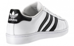 Adidas Superstar: la storia della scarpa che indossiamo tutti