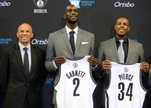 Coach Kidd con Kevin Garnett e Paul Pierce