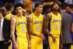 Le giovani speranze dei Lakers. Da sinistra, Lonzo Ball, Kyle Kuzma e Brandon Ingram