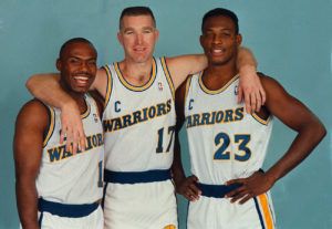 Il trio 'Run TMC'. (da sinistra) Tim Hardaway, Chris Mullin e Mitch Ritchmond