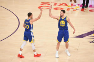 Klay-Thompson-festeggia